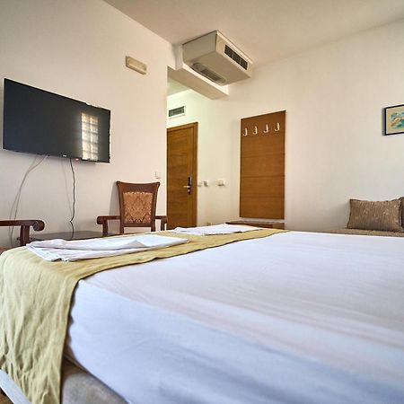 Hotel Petrovac Ngoại thất bức ảnh