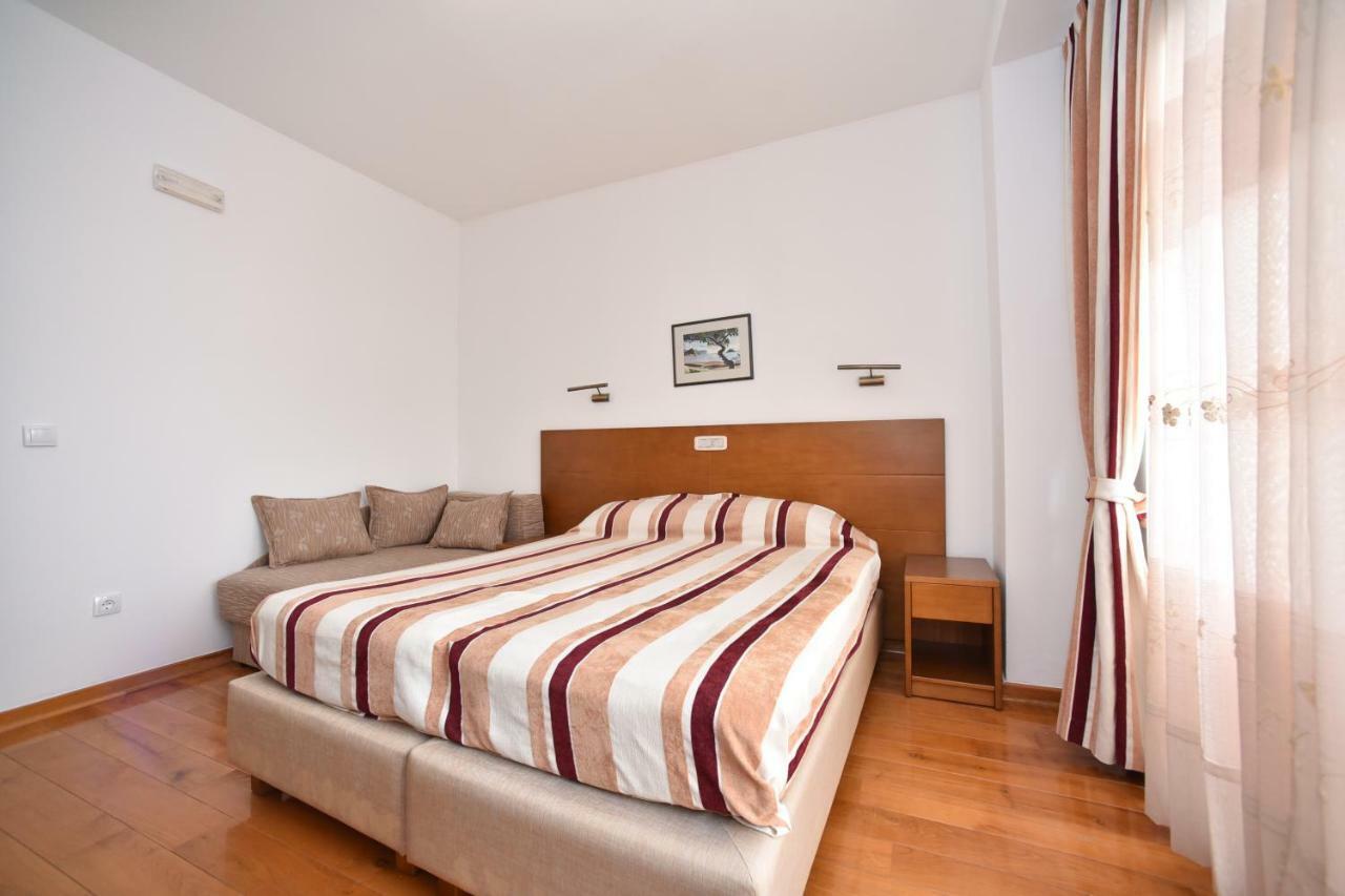 Hotel Petrovac Ngoại thất bức ảnh